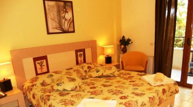 Beis Beach Hotel Acharavi  Zimmer foto